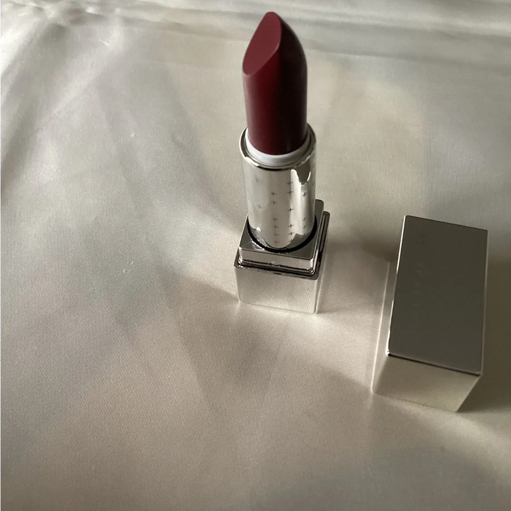 Belle En Argent‎ lipstick